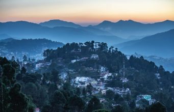 अल्मोड़ा: एक ऐतिहासिक और सांस्कृतिक धरोहर